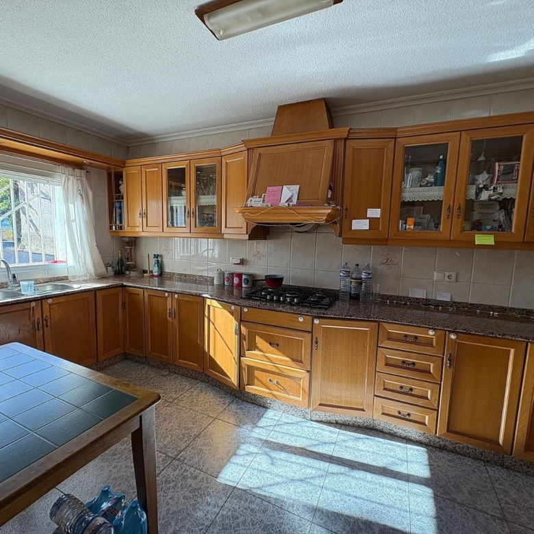 Townhouse in Monóvar (Ref: 9037 JJ7239)