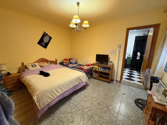 Townhouse in Monóvar (Ref: 9037 JJ7239)