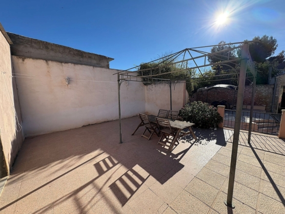 Townhouse in Monóvar (Ref: 9037 JJ7239)