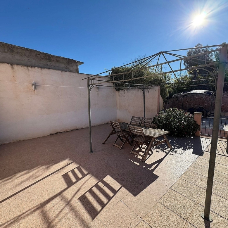 Townhouse in Monóvar (Ref: 9037 JJ7239)