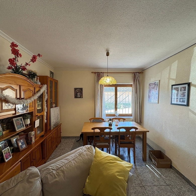 Townhouse in Monóvar (Ref: 9037 JJ7239)
