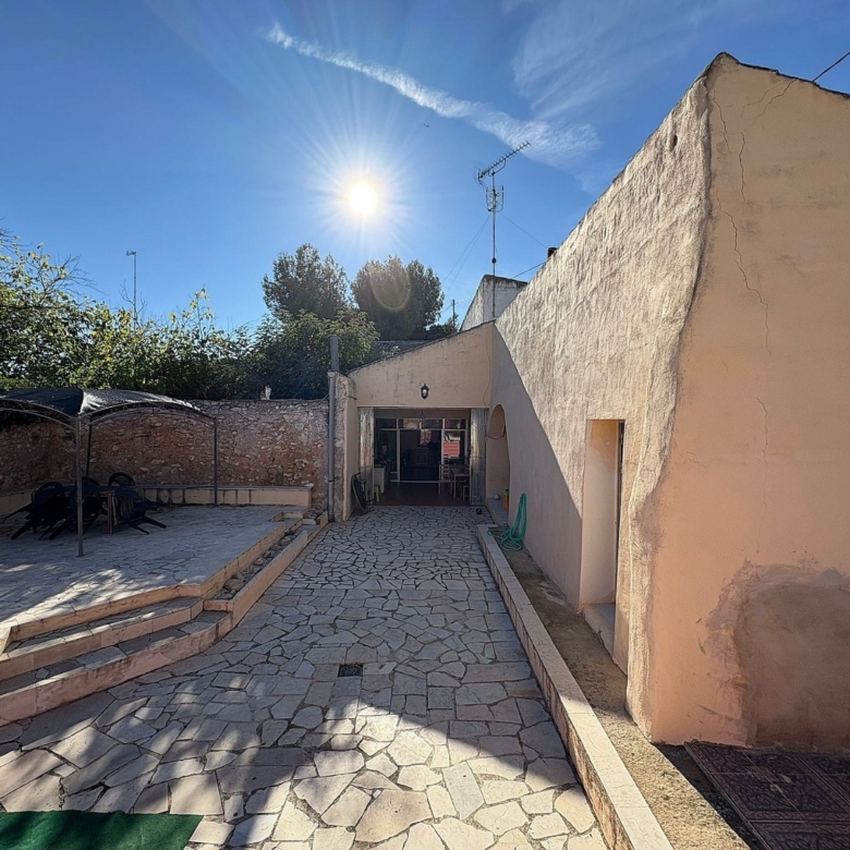 Townhouse in Monóvar (Ref: 9037 JJ7239)
