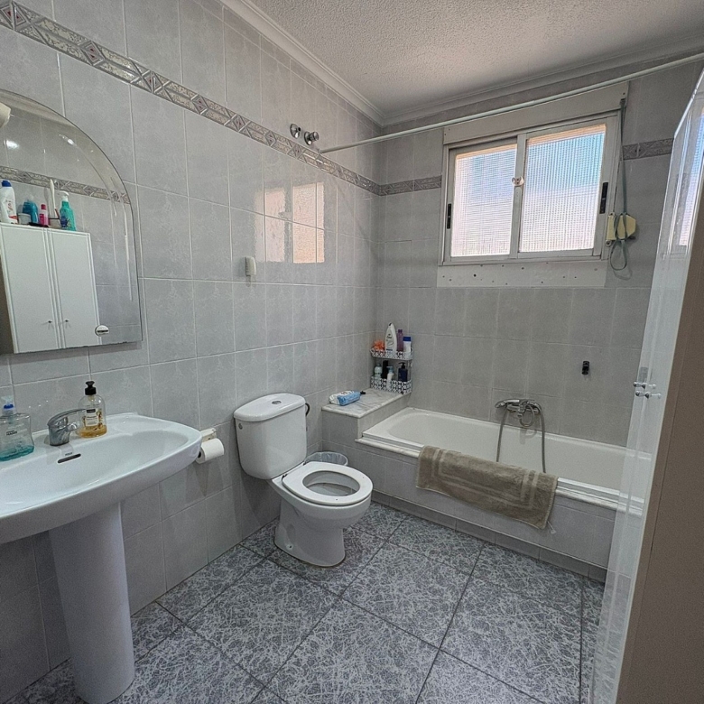 Townhouse in Monóvar (Ref: 9037 JJ7239)