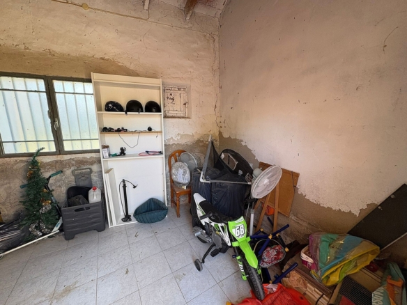 Townhouse in Monóvar (Ref: 9037 JJ7239)