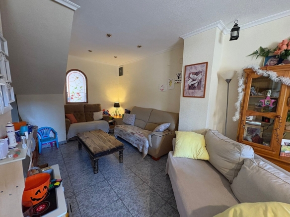 Townhouse in Monóvar (Ref: 9037 JJ7239)