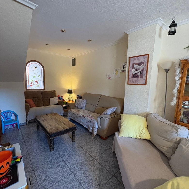 Townhouse in Monóvar (Ref: 9037 JJ7239)