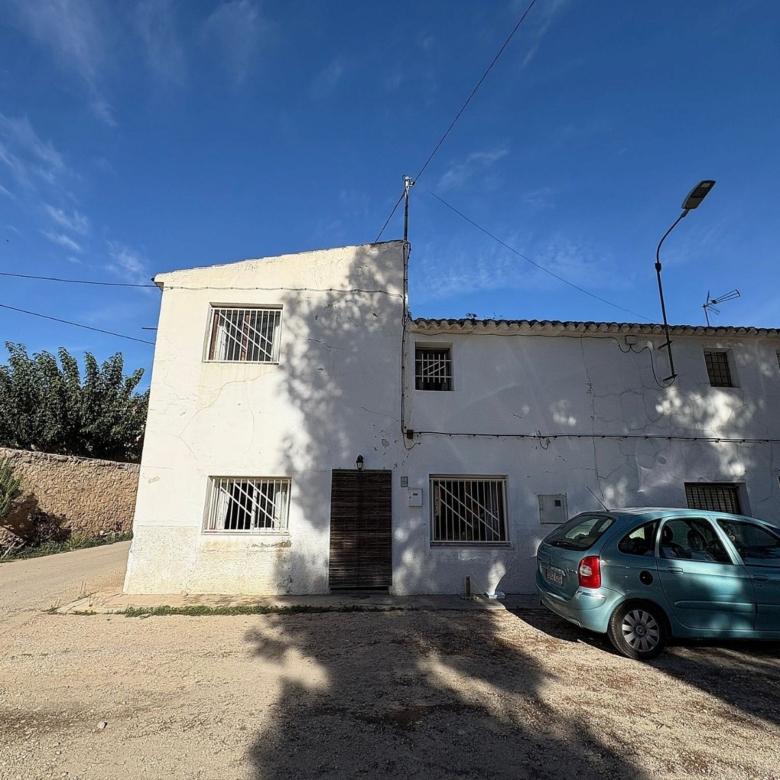 Townhouse in Monóvar (Ref: 9037 JJ7239)