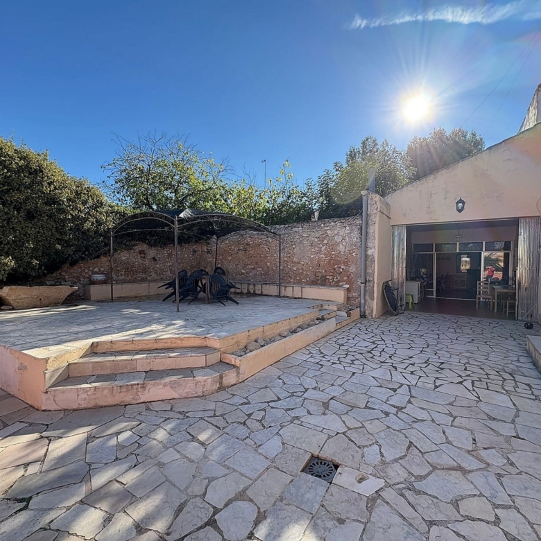 Townhouse in Monóvar (Ref: 9037 JJ7239)