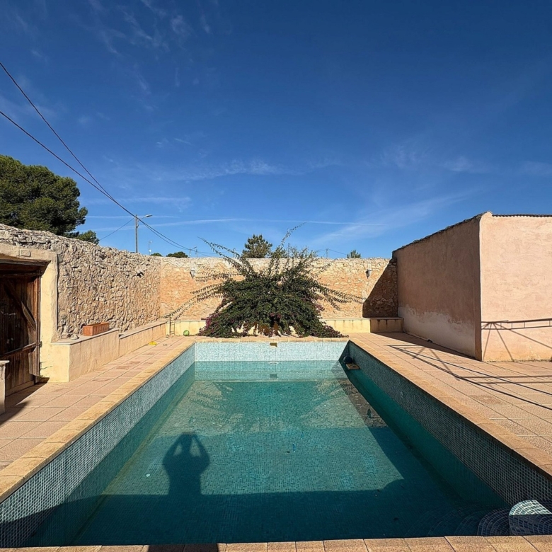 Townhouse in Monóvar (Ref: 9037 JJ7239)