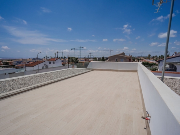 Detached Villa in Ciudad Quesada (Ref: DLF142)