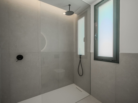 Detached Villa in Ciudad Quesada (Ref: DLF142)