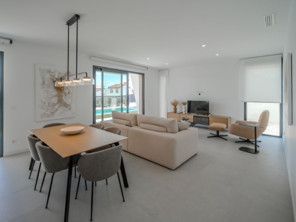 Detached Villa in Ciudad Quesada (Ref: DLF142)