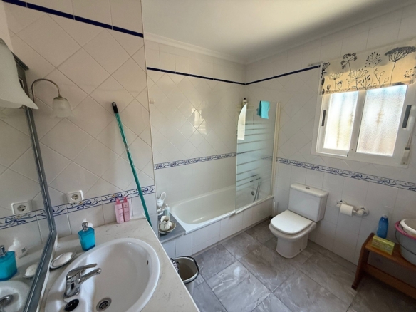 Villa in Castalla (Ref: 9041 HH14335)
