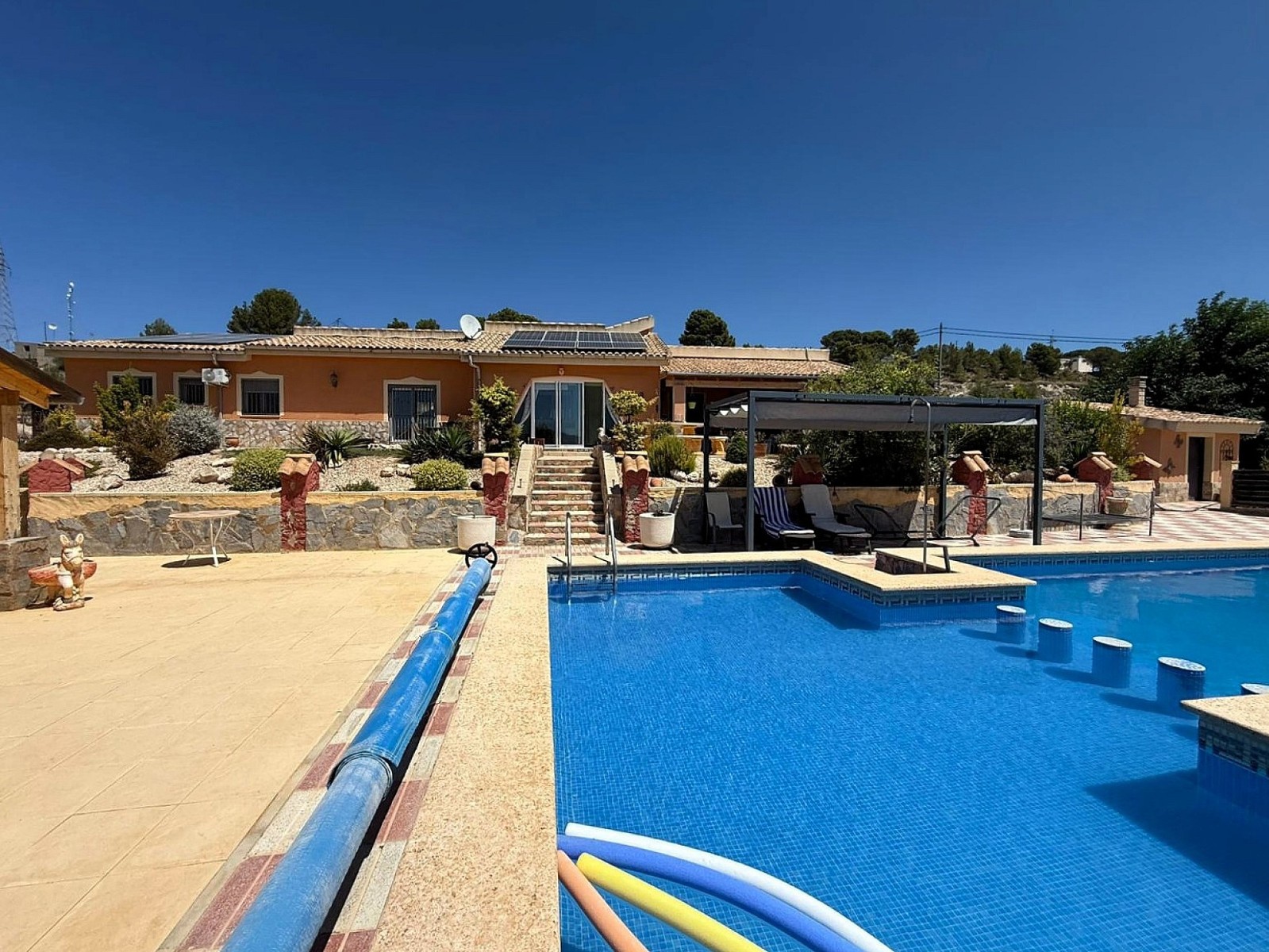 Villa in Castalla (Ref: 9041 HH14335)