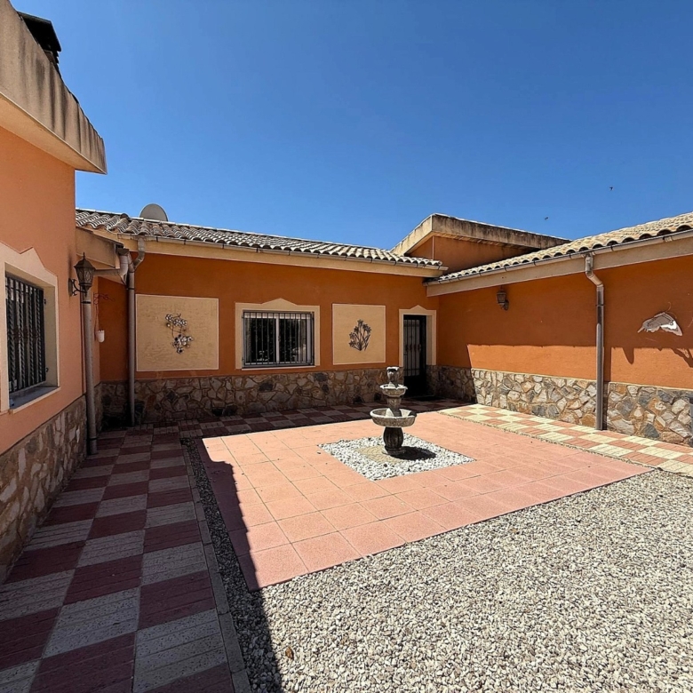 Villa in Castalla (Ref: 9041 HH14335)