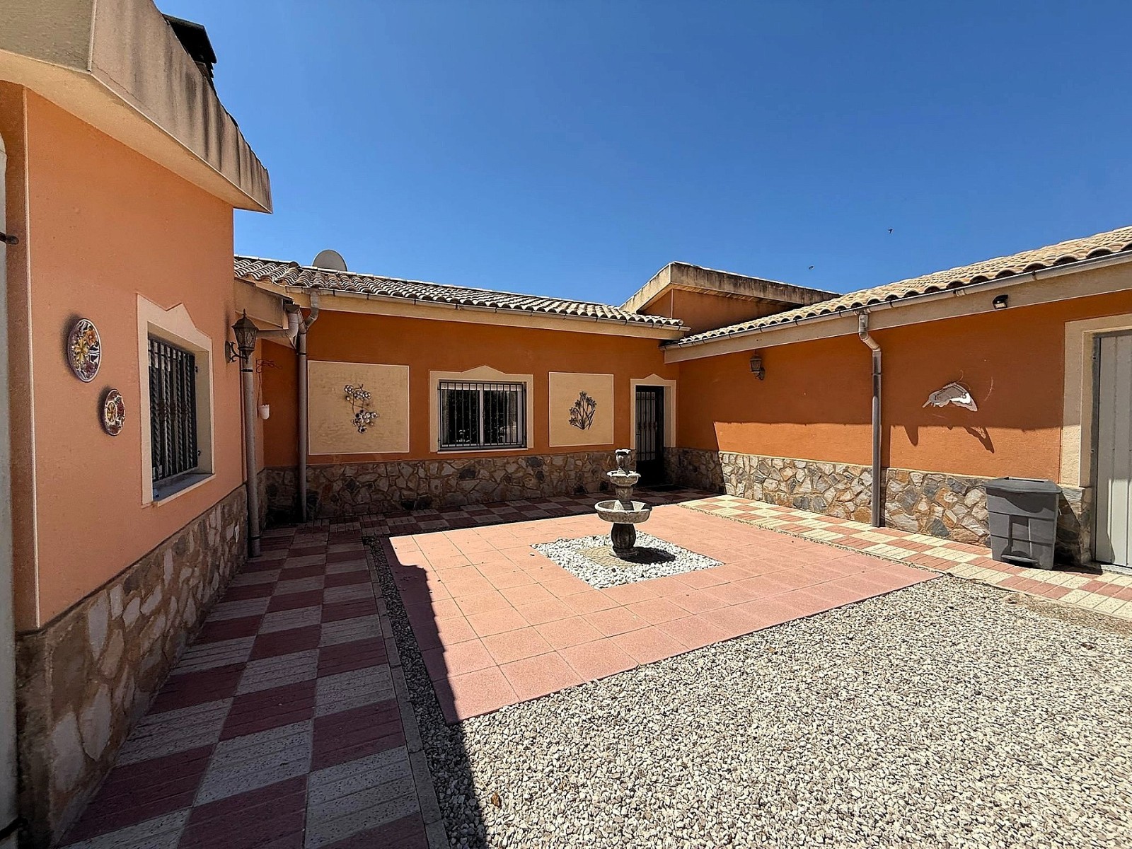 Villa in Castalla (Ref: 9041 HH14335)