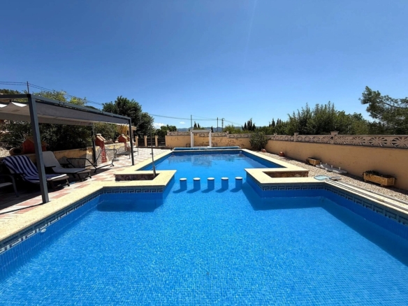 Villa in Castalla (Ref: 9041 HH14335)