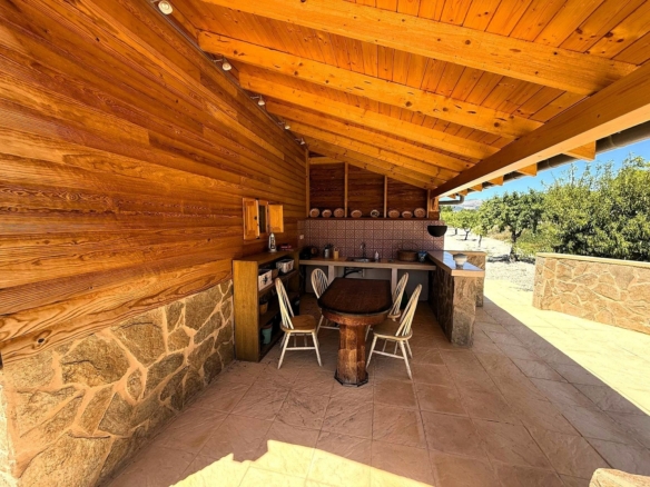 Villa in Castalla (Ref: 9041 HH14335)