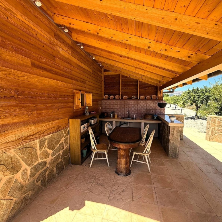 Villa in Castalla (Ref: 9041 HH14335)