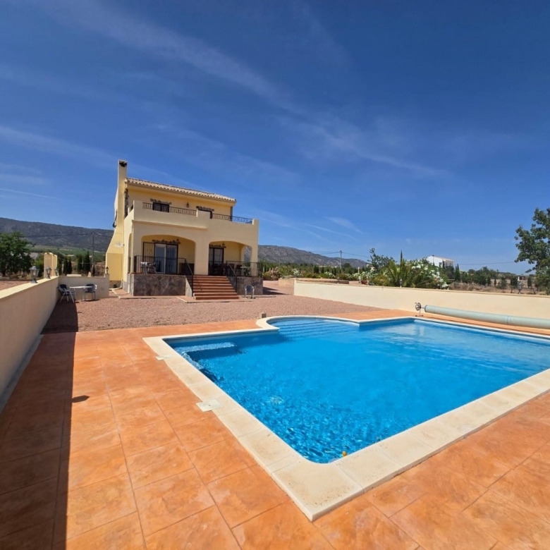 Villa in Monóvar (Ref: 5041 IVD13879)