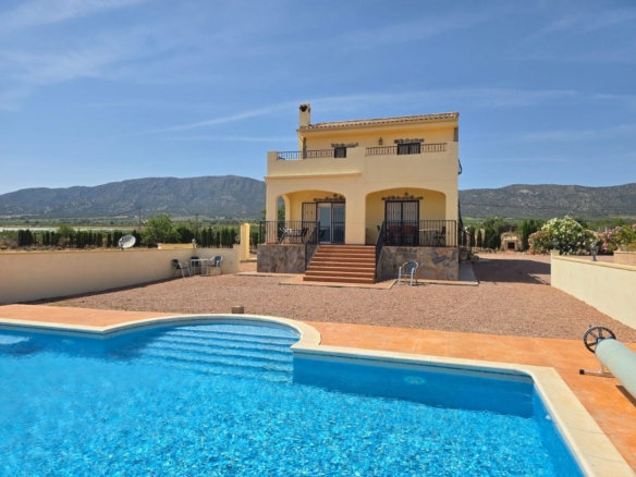 Villa in Monóvar (Ref: 5041 IVD13879)
