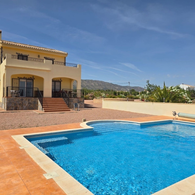 Villa in Monóvar (Ref: 5041 IVD13879)