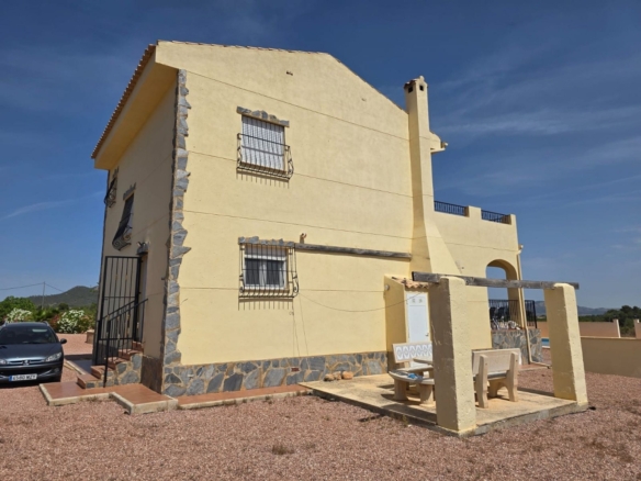 Villa in Monóvar (Ref: 5041 IVD13879)