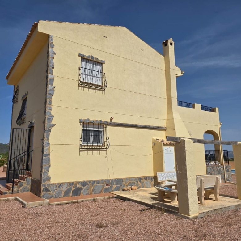 Villa in Monóvar (Ref: 5041 IVD13879)