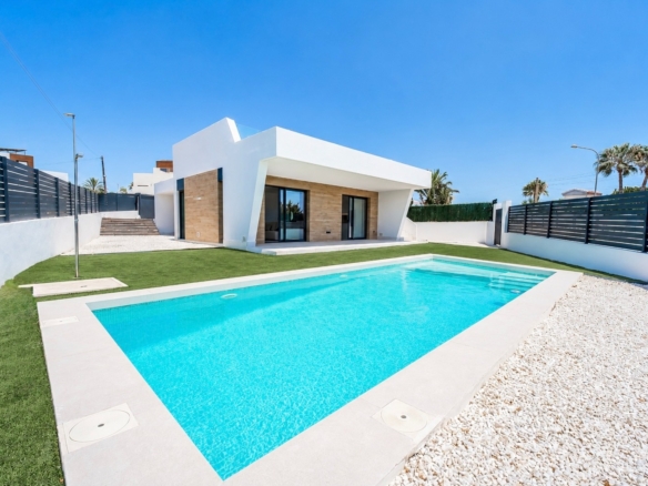 Detached Villa in Ciudad Quesada (Ref: DLF142)