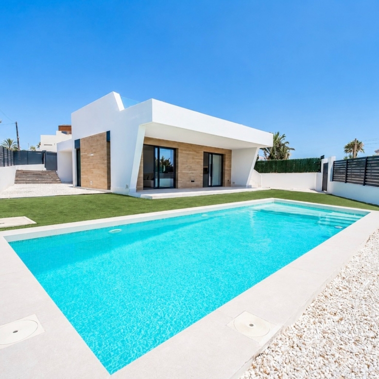 Detached Villa in Ciudad Quesada (Ref: DLF142)