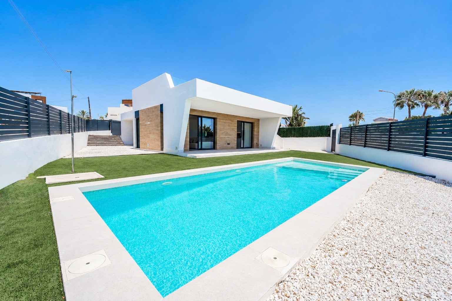 Detached Villa in Ciudad Quesada (Ref: DLF142)