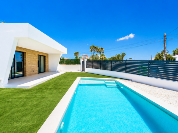 Detached Villa in Ciudad Quesada (Ref: DLF142)