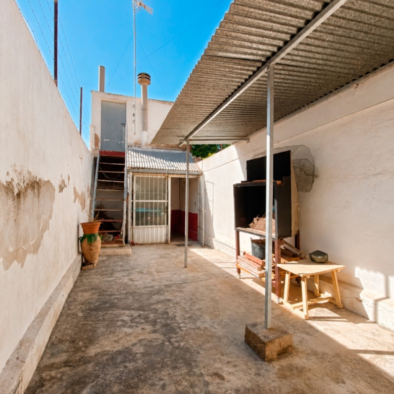 Townhouse in Hondón de los Frailes (Ref: AM-HFJSE)