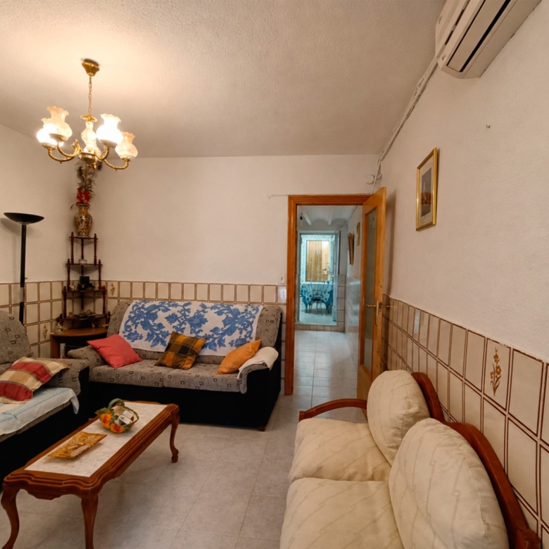 Townhouse in Hondón de los Frailes (Ref: AM-HFJSE)