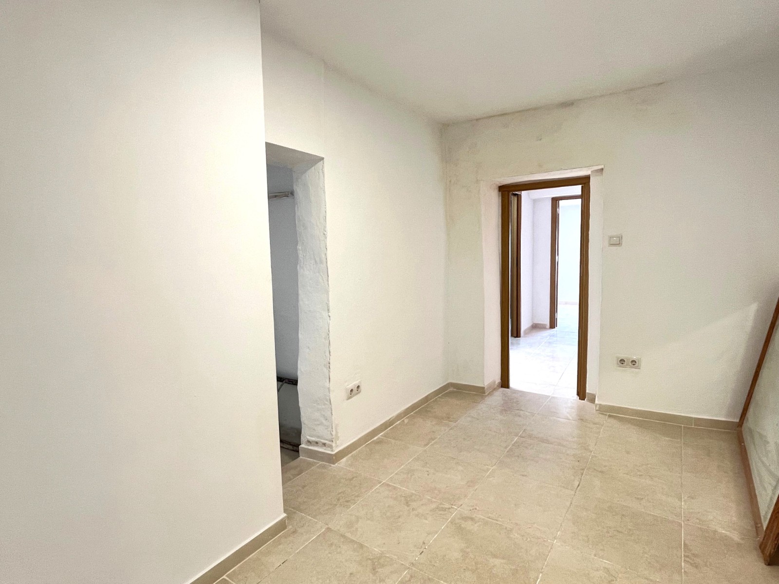 Townhouse in Sax (Ref: 23224)