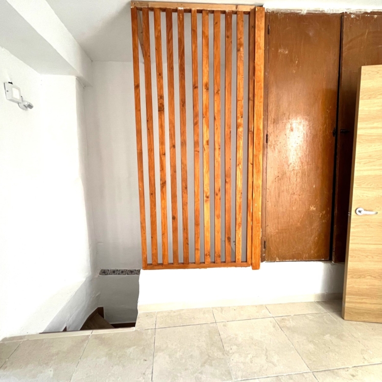Townhouse in Sax (Ref: 23224)