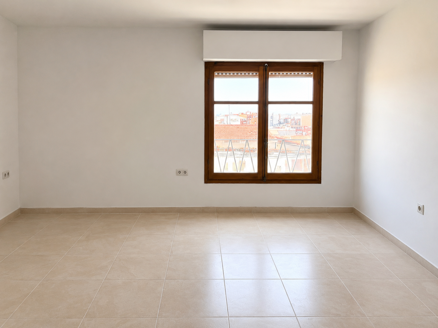 Townhouse in Sax (Ref: 23224)
