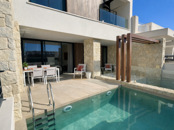 2. Town house in Dolores (Ref: SOLYANZA@CL75)