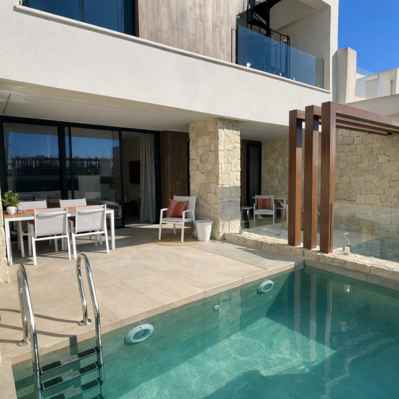 2. Town house in Dolores (Ref: SOLYANZA@CL75)