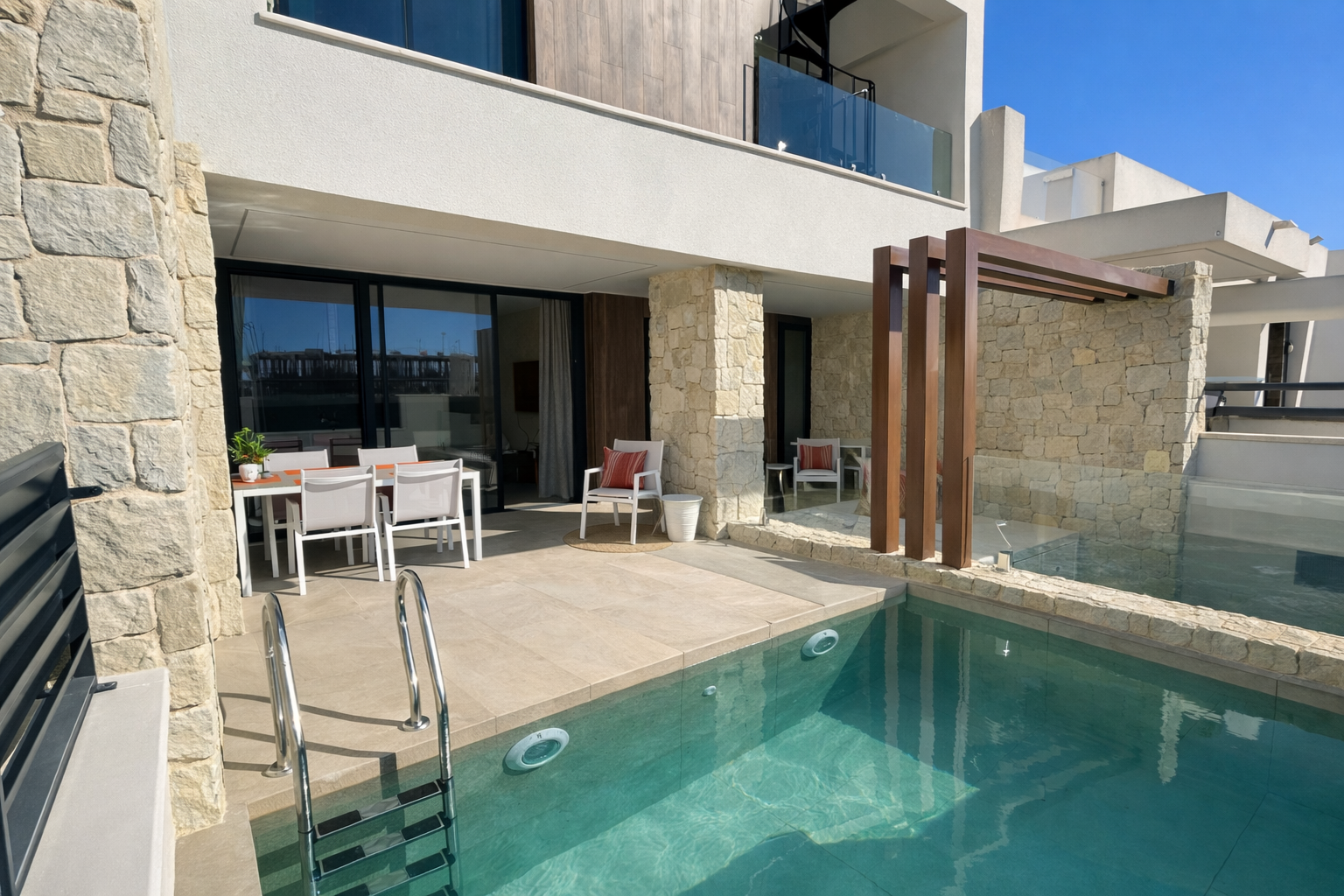 2. Town house in Dolores (Ref: SOLYANZA@CL75)