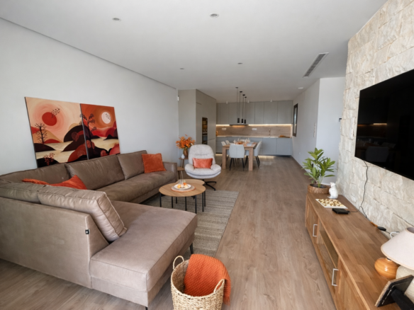 2. Town house in Dolores (Ref: SOLYANZA@CL75)