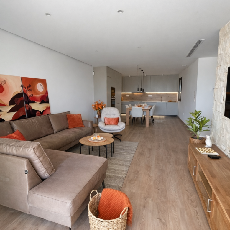 2. Town house in Dolores (Ref: SOLYANZA@CL75)