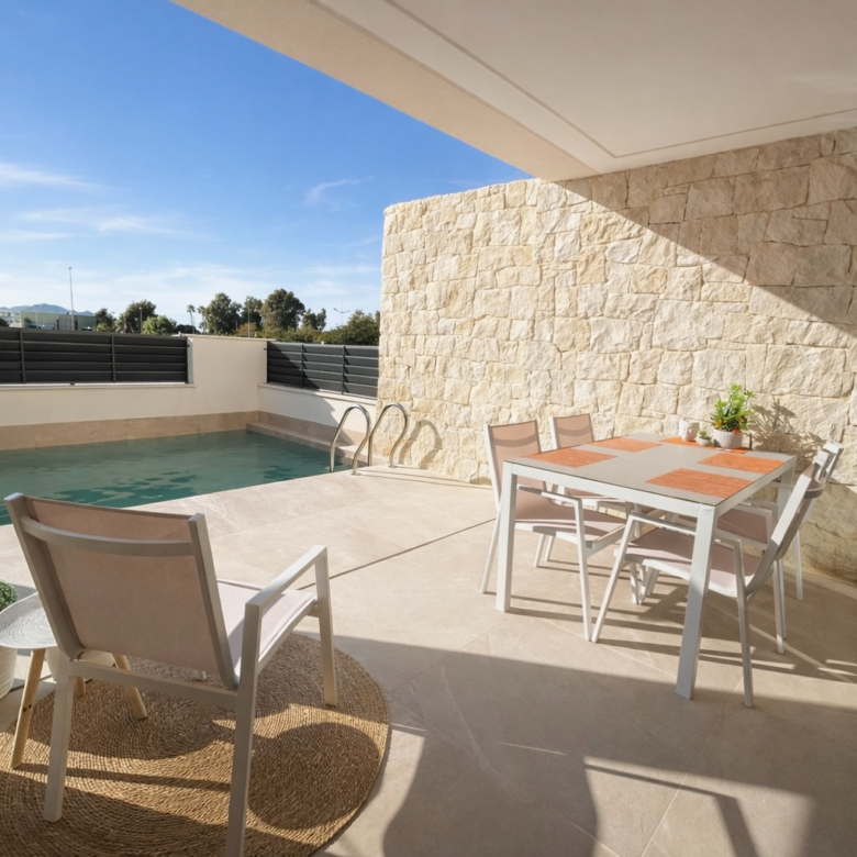 2. Town house in Dolores (Ref: SOLYANZA@CL75)