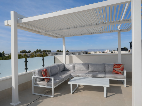 2. Town house in Dolores (Ref: SOLYANZA@CL75)