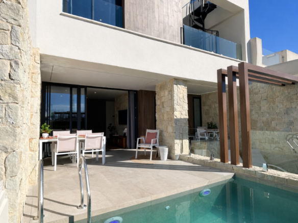 2. Town house in Dolores (Ref: SOLYANZA@CL75)