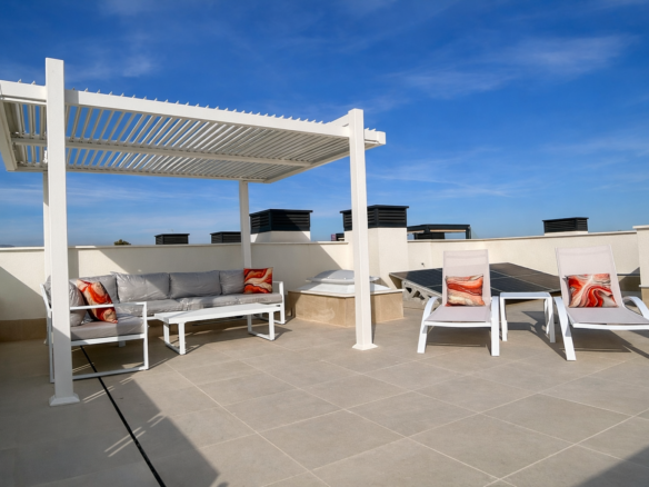 2. Town house in Dolores (Ref: SOLYANZA@CL75)