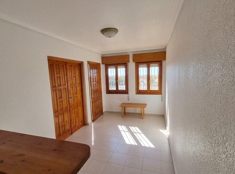 Apartment in Alicante (Ref: DLF145)