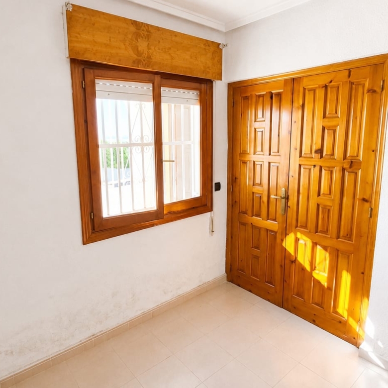 Apartment in Alicante (Ref: DLF145)