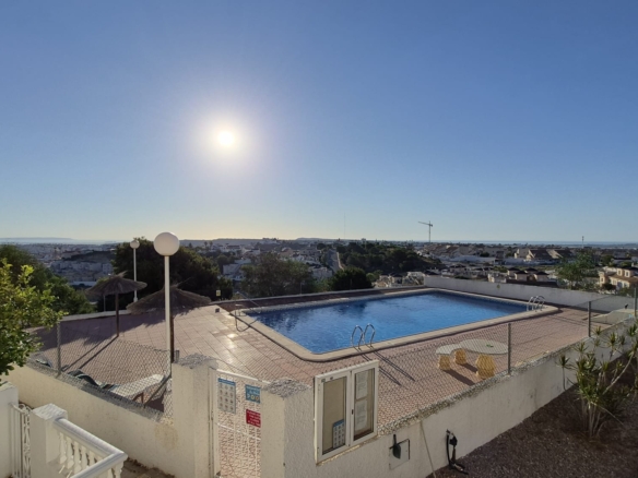 Apartment in Alicante (Ref: DLF145)