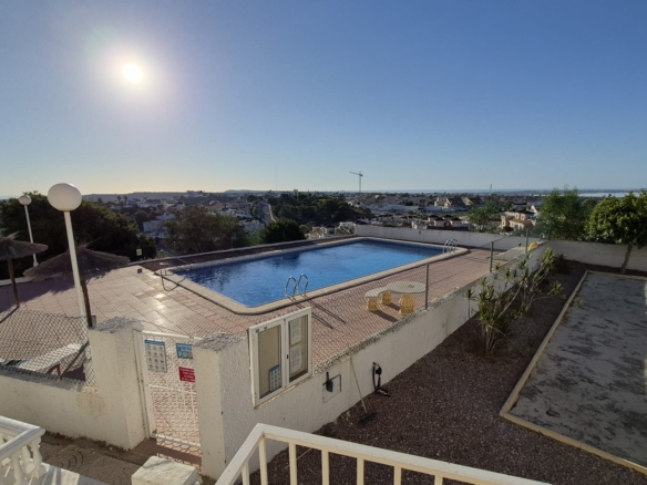 Apartment in Alicante (Ref: DLF145)